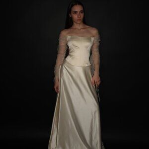 Brand New US 2 Ivory Off-Shoulder Two-Piece Bridal Gown